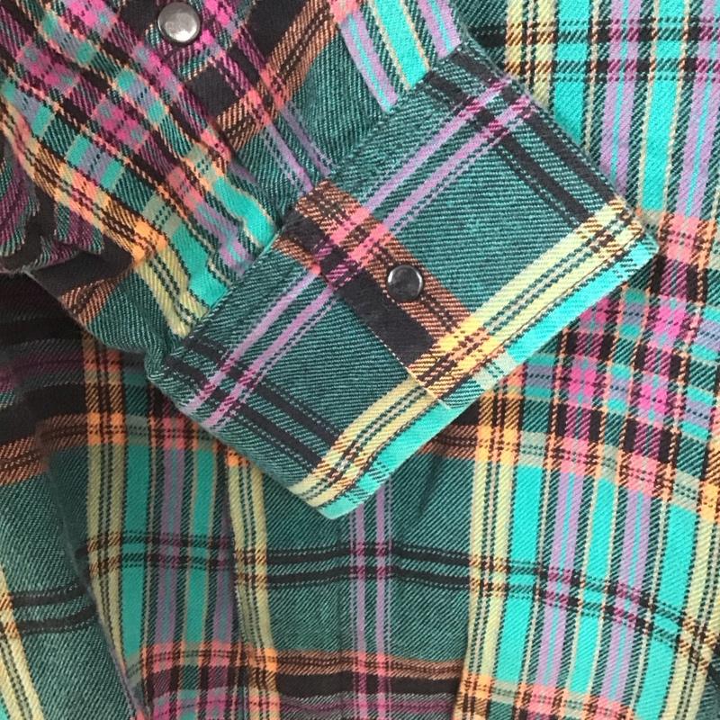 ステューシー STUSSY シャツ、ブラウス 長袖 長袖シャツ チェックシャツ カラーシャツ L チェック マルチカラー / マルチカラー /  メンズ USED 古着 中古 10146980
