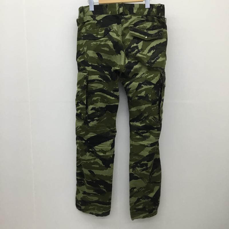 ザ・リアルマッコイズ・インターナショナル REAL McCOY S パンツ ワークパンツ、ペインターパンツ リザードトラウザーズ カーゴパンツ 26インチ カモフラージュ柄・迷彩 緑 / グリーン /  メンズ USED 古着 中古 10143876