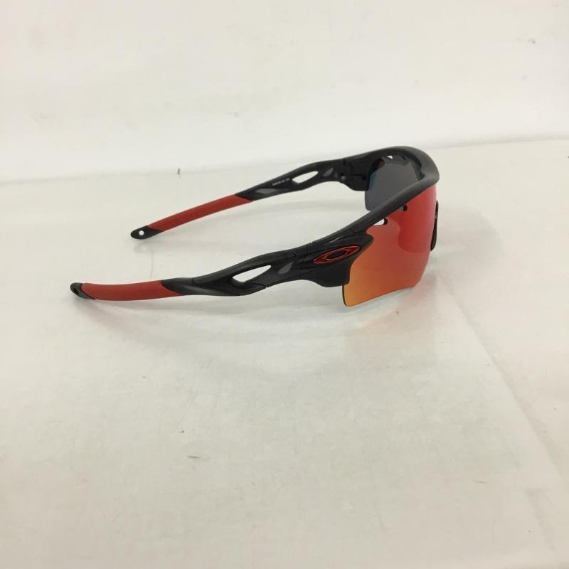 オークリー OAKLEY めがね・サングラス サングラス OO9181-23 131 RADARLOCK ミラーレンズ スポーツサングラス 箱有 ロゴ、文字 黒 / ブラック / X 赤 / レッド /  メンズ USED 古着 中古 10129366