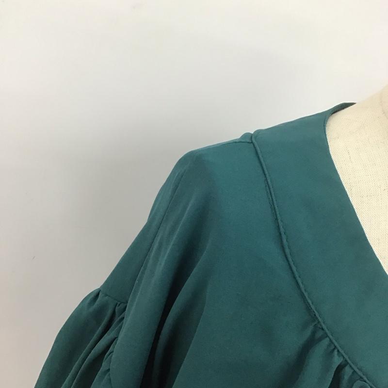 アクシーズファム axes femme シャツ、ブラウス 長袖 長袖シャツ ノーカラーシャツ カジュアルシャツ パフスリーブ M 無地 緑 / グリーン /  レディース USED 古着 中古 10107719