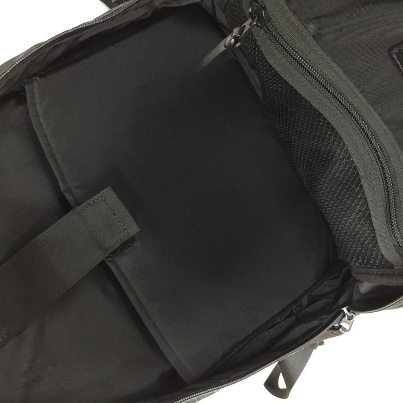 サムソナイト Samsonite リュックサック、デイパック リュックサック、デイバッグ ロゴ、文字 紺 / ネイビー /  メンズ USED 古着 中古 10147731