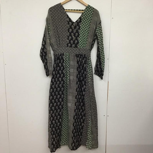 サニーレーベルアーバンリサーチ Sonny Label URBAN RESEARCH ワンピース ロングスカート la96-26f603 ロングワンピース フレアスカート FREE プリント マルチカラー / マルチカラー /  レディース USED 古着 中古 10147891