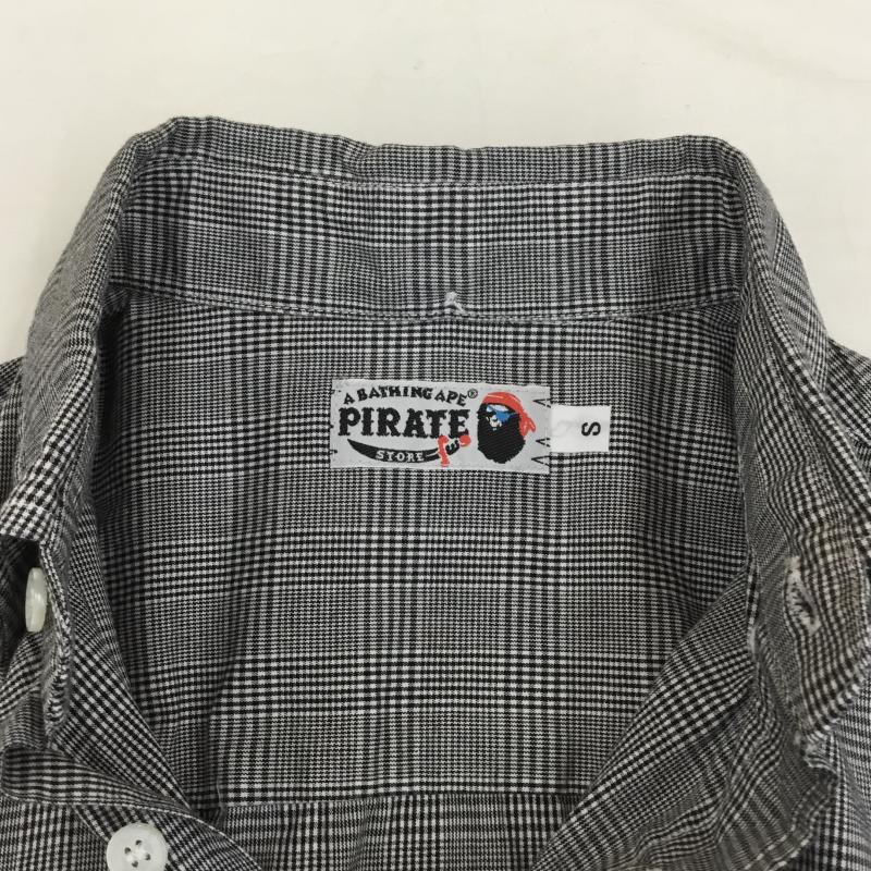 アベイシングエイプ A BATHING APE シャツ、ブラウス 半袖 A BATHING APE 半袖シャツ　4800-131-061 S チェック 白 / ホワイト / X 黒 / ブラック /  メンズ USED 古着 中古 10127622