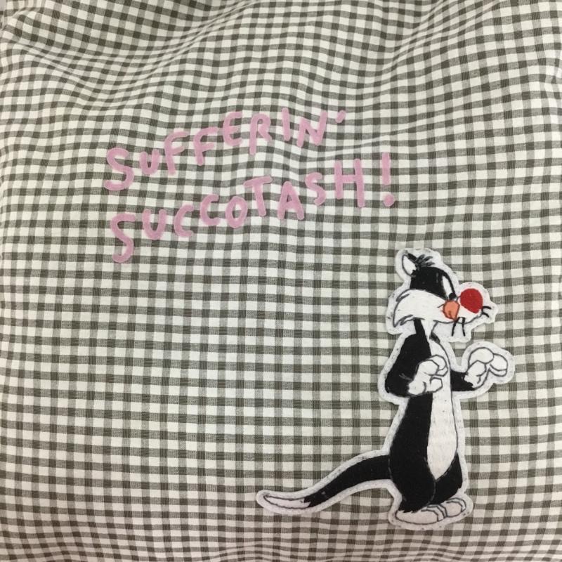 アコモデ ACCOMMODE トートバッグ トートバッグ LOONEY TUNES ギンガムチェック 巾着 キャラクター カーキ / カーキ /  レディース USED 古着 中古 10140620