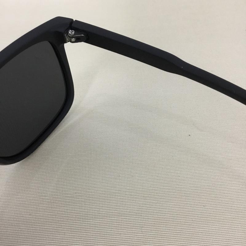 ラコステ LACOSTE めがね・サングラス サングラス マット ロゴ、文字 黒 / ブラック /  メンズ USED 古着 中古 10146066