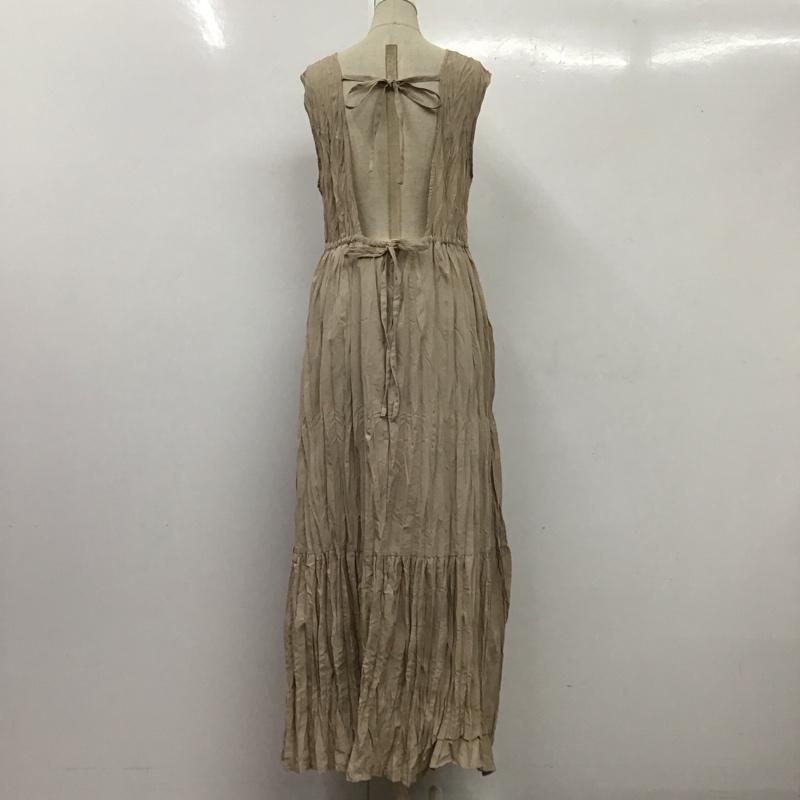 ダブルクローゼット w closet ワンピース ロングスカート ノースリーブロングワンピース フレアスカートワンピース 無地 ベージュ / ベージュ /  レディース USED 古着 中古 10115996