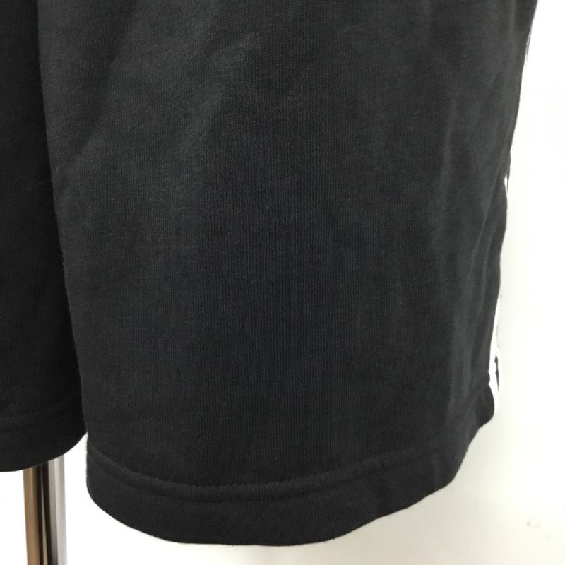 アディダス adidas パンツ ショートパンツ GK9597 ハーフパンツ エッセンシャルズ フレンチテリー 3ストライプス ショーツ タグ付き ロゴ、文字 黒 / ブラック / X 白 / ホワイト /  メンズ USED 古着 中古 10119760