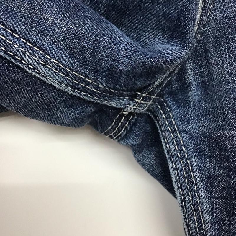 カーハート Carhartt パンツ デニム、ジーンズ ペインターパンツ 32 32 ロゴ、文字 青 / ブルー /  メンズ USED 古着 中古 10113929