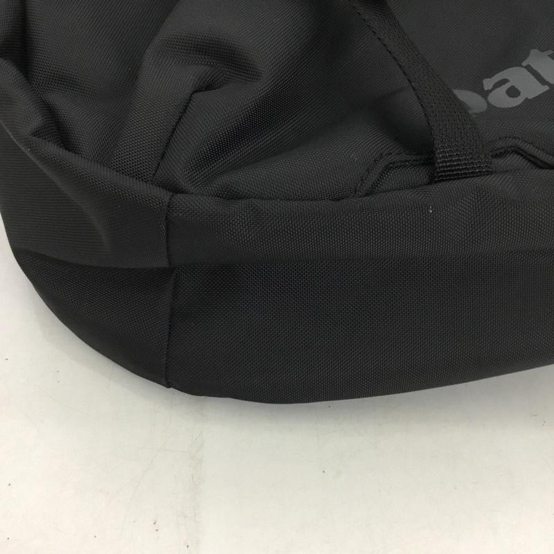 パタゴニア patagonia ボディバッグ ボディバッグ アトム スリング 8L 48262FA25 ロゴ、文字 黒 / ブラック /  メンズ USED 古着 中古 10149245