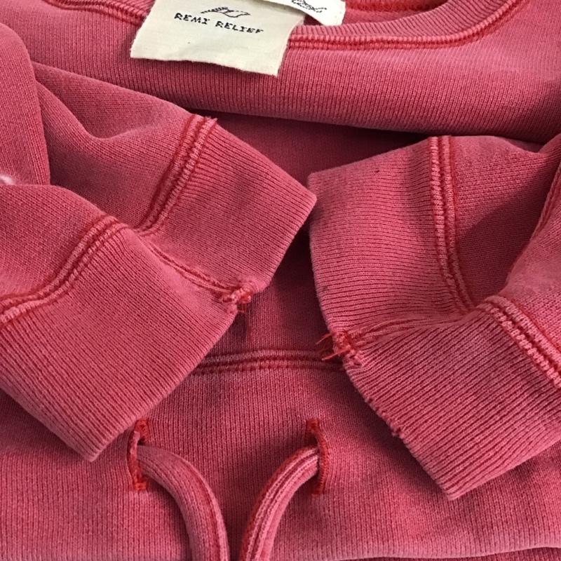 レミ レリーフ REMI RELIEF トレーナー 長袖 長袖トレーナー スウェット クルーネック プルオーバー M ロゴ、文字 赤 / レッド /  メンズ USED 古着 中古 10145062