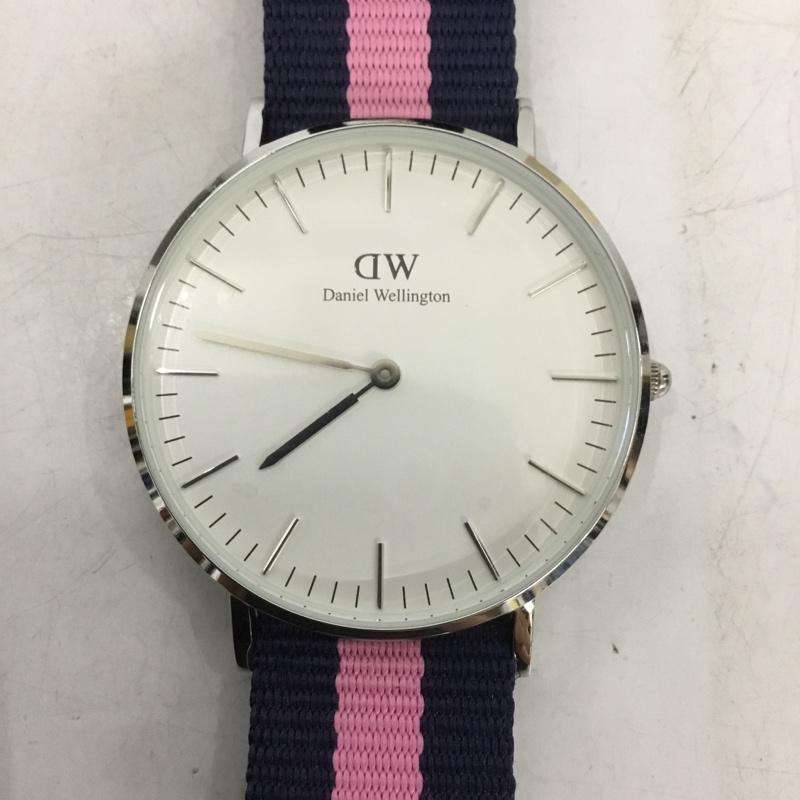 ダニエルウェリントン Daniel Wellington 腕時計 アナログ（クォーツ式） Classic Winchester 箱有 ロゴ、文字 桃 / ピンク / X 紺 / ネイビー /  メンズ USED 古着 中古 10134922