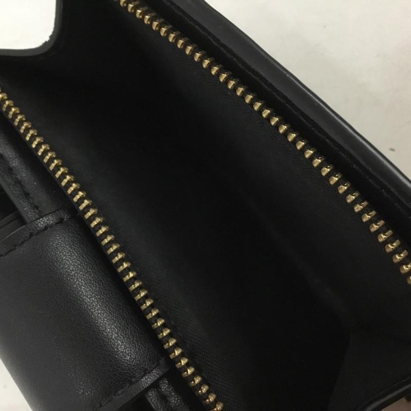 コーチ COACH 財布 二つ折り シグネチャー ロゴ、文字 ベージュ / ベージュ / X 黒 / ブラック /  レディース USED 古着 中古 10147134