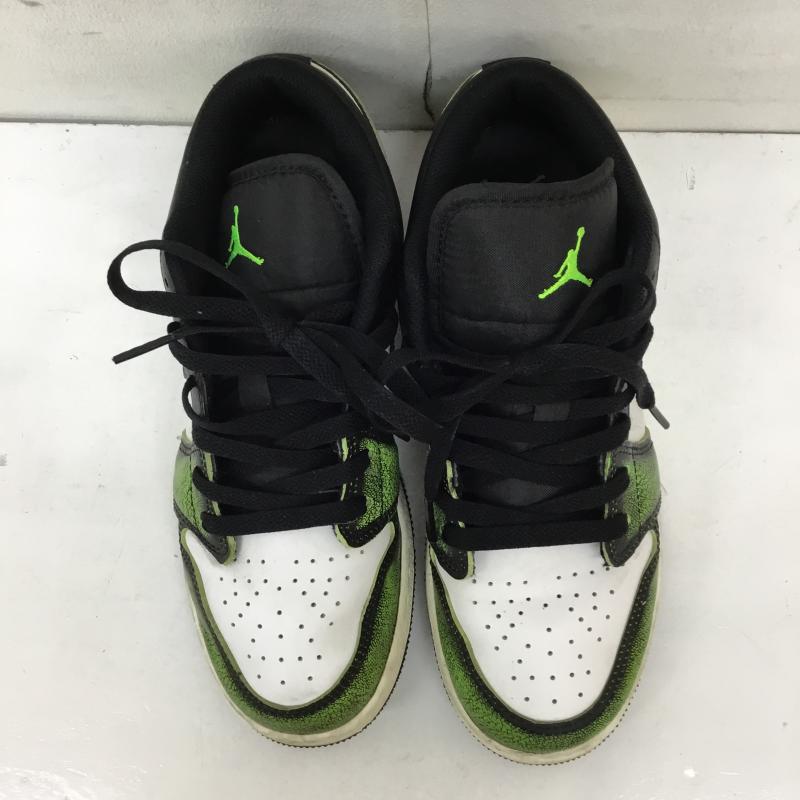 ナイキ NIKE スニーカー スニーカー DO8244-003 AIR JORDAN 1 LOW SE GS 23.5cm ロゴ、文字 緑 / グリーン /  レディース USED 古着 中古 10133785