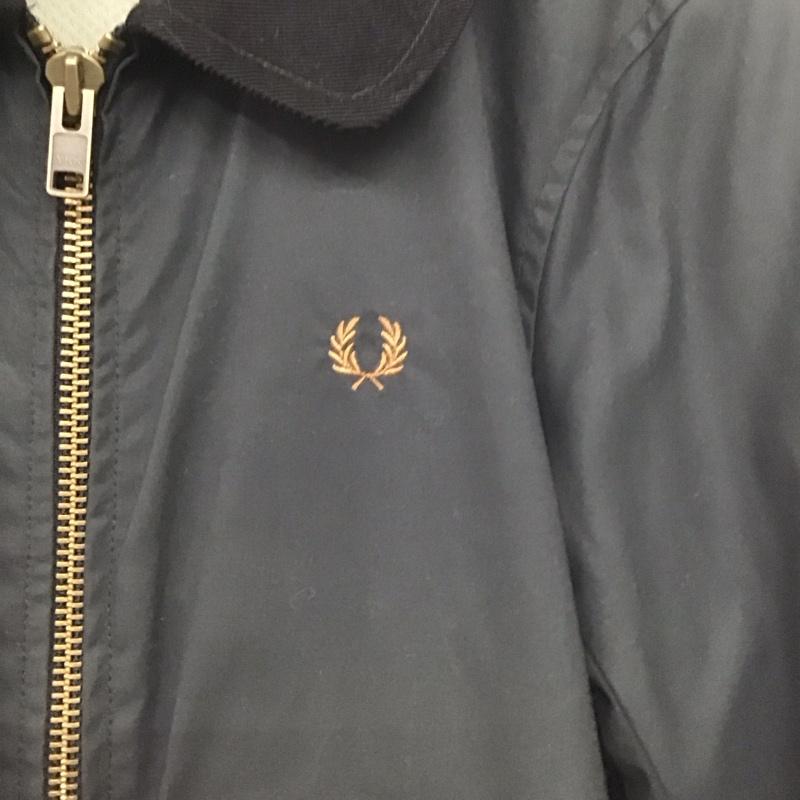 フレッドペリー FRED PERRY ジャケット、上着 ジャンパー、ブルゾン ジップアップジャケット アウター カラージャケット millerain L ロゴ、文字 黒 / ブラック /  メンズ USED 古着 中古 10148044