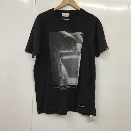 トーチトーチ TORCH TORCH Tシャツ 半袖 半袖カットソー プリントTシャツ クルーネックカットソー エイリアン XL プリント 黒 / ブラック /  メンズ USED 古着 中古 10134703