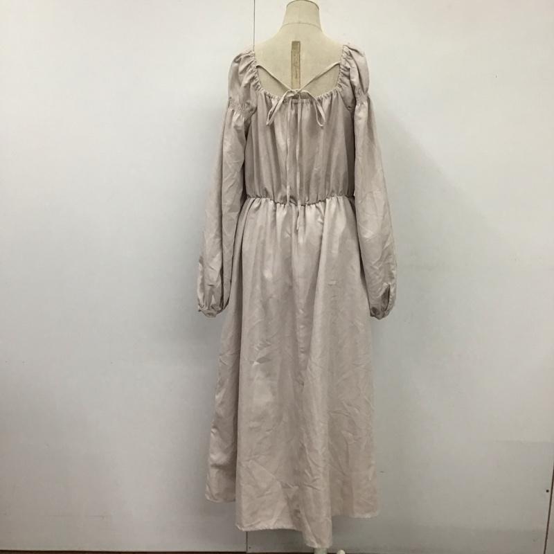 ダブルクローゼット w closet ワンピース ロングスカート 323767 スクエアネックシャーリング長袖ワンピース タグ付き FREE 無地 灰 / グレー /  レディース USED 古着 中古 10114990