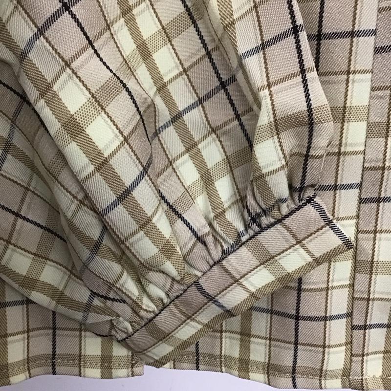 マジェスティックレゴン MAJESTIC LEGON シャツ、ブラウス 長袖 1002030506 スウィートフリルブラウス タグ付き M チェック ベージュ / ベージュ /  レディース USED 古着 中古 10141988