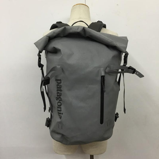 パタゴニア patagonia リュックサック、デイパック リュックサック、デイバッグ STY49225SP ストームフロントロールトップパック ロゴ、文字 灰 / グレー /  メンズ USED 古着 中古 10110530