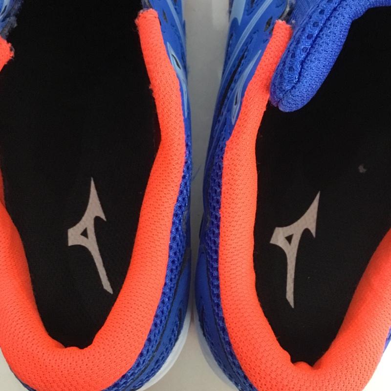 ミズノ MIZUNO スニーカー スニーカー FLV0722 ランニングシューズ 23cm 23.0cm  青 / ブルー / X 橙 / オレンジ /  レディース USED 古着 中古 10149433