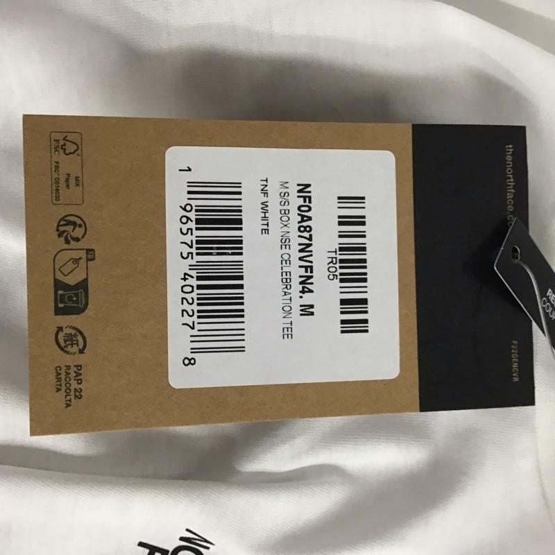 ザノースフェイス THE NORTH FACE Tシャツ 半袖 NF0A87NVFN4 Redbox Celebration Tee M ロゴ、文字 X プリント 白 / ホワイト /  メンズ USED 古着 中古 10132484