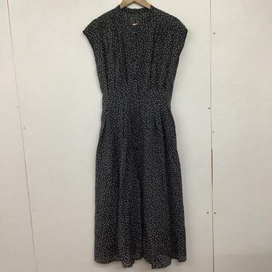 ユナイテッドアローズグリーンレーベルリラクシング UNITED ARROWS green label relaxing ワンピース ロングスカート ロングワンピース ノースリーブワンピース フレアスカート 総柄 灰 / グレー /  レディース USED 古着 中古 10134186