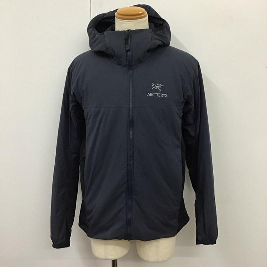 アークテリクス ARC TERYX ジャケット、上着 ジャンパー、ブルゾン AtomHoody ジップアップパーカージャケット アウター ダウンジャケット M ロゴ、文字 紺 / ネイビー /  メンズ USED 古着 中古 10119489