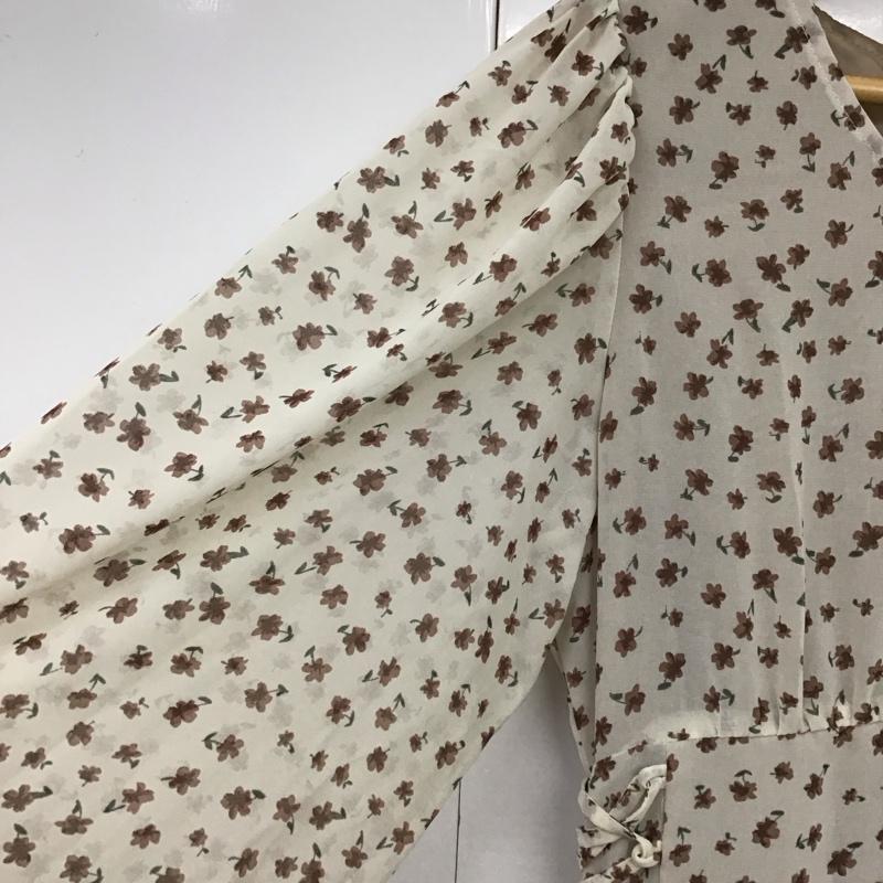 ナイスクラップ NICE CLAUP ワンピース ロングスカート 841720340 小花柄 サイドレースアップOP FREE レディース USED 古着 中古 10131472