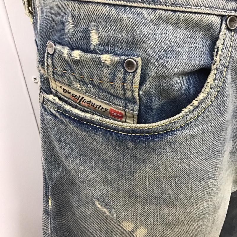ディーゼル DIESEL パンツ デニム、ジーンズ デニムパンツ ワーカージーンズ カジュアルパンツ ストレートパンツ 32インチ 無地 インディゴ / インディゴ /  メンズ USED 古着 中古 10112066