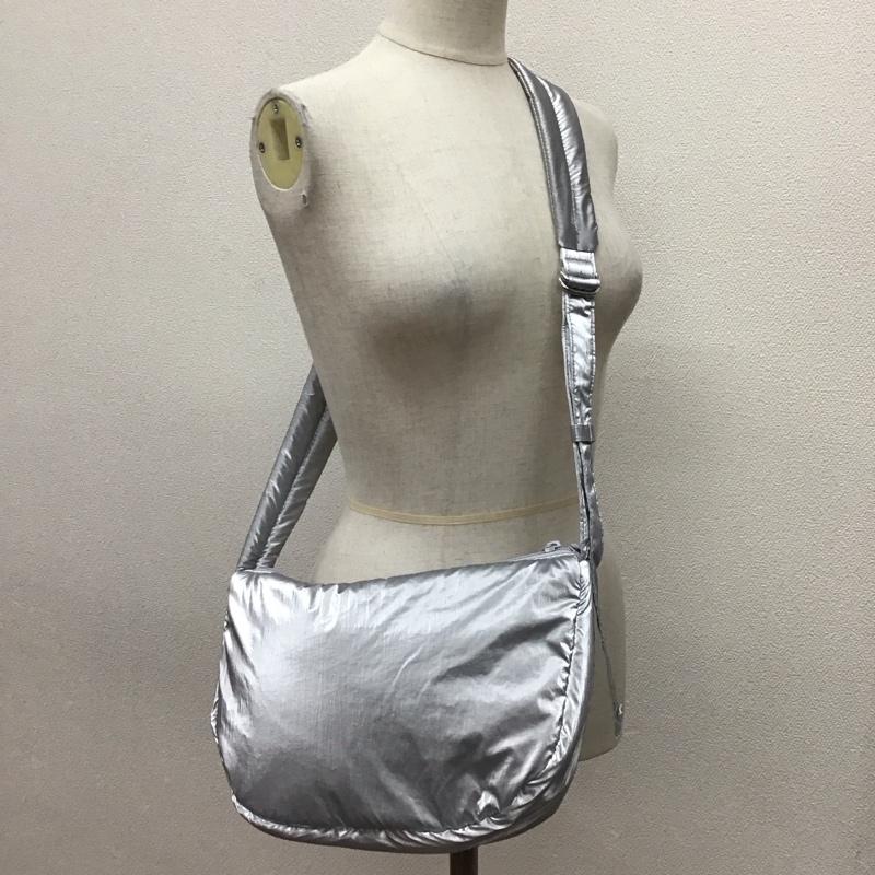 ローリーズファーム LOWRYS FARM ショルダーバッグ ショルダーバッグ LF823095PD ハーフムーンショルダーBAG 無地 銀 / シルバー /  レディース USED 古着 中古 10116446