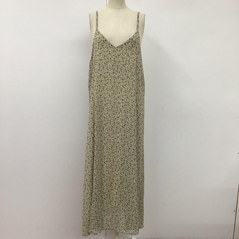 アースミュージックアンドエコロジー earth music&ecology ワンピース ロングスカート 1B12L0H0500 シフォンキャミワンピース FREE 花柄 白 / ホワイト / X カーキ / カーキ /  レディース USED 古着 中古 10115891