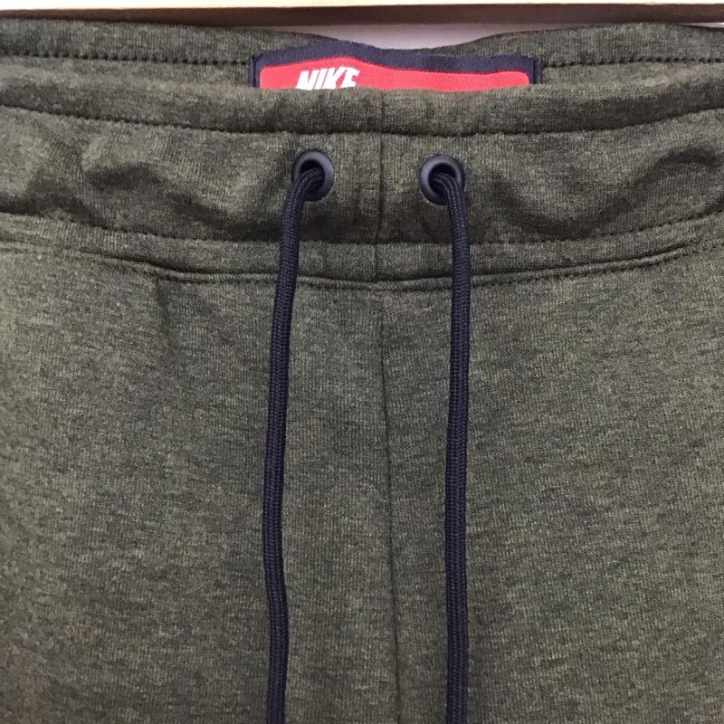 ナイキ NIKE ボトムス ボトムス 805163-330 フリースパンツ スポーツウェア XL ロゴ、文字 カーキ / カーキ /  メンズ USED 古着 中古 10114617