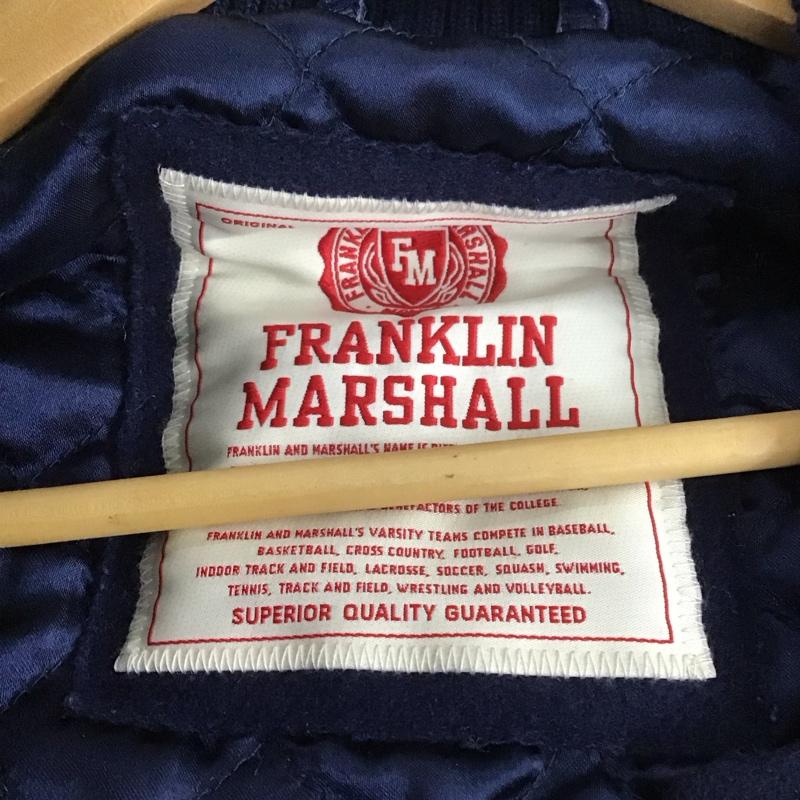 フランクリンマーシャル FRANKLIN&MARSHALL ジャケット、上着 ジャケット、ブレザー スタジャン アウター 古着 前ボタン M ロゴ、文字 紺 / ネイビー /  メンズ USED 古着 中古 10132397