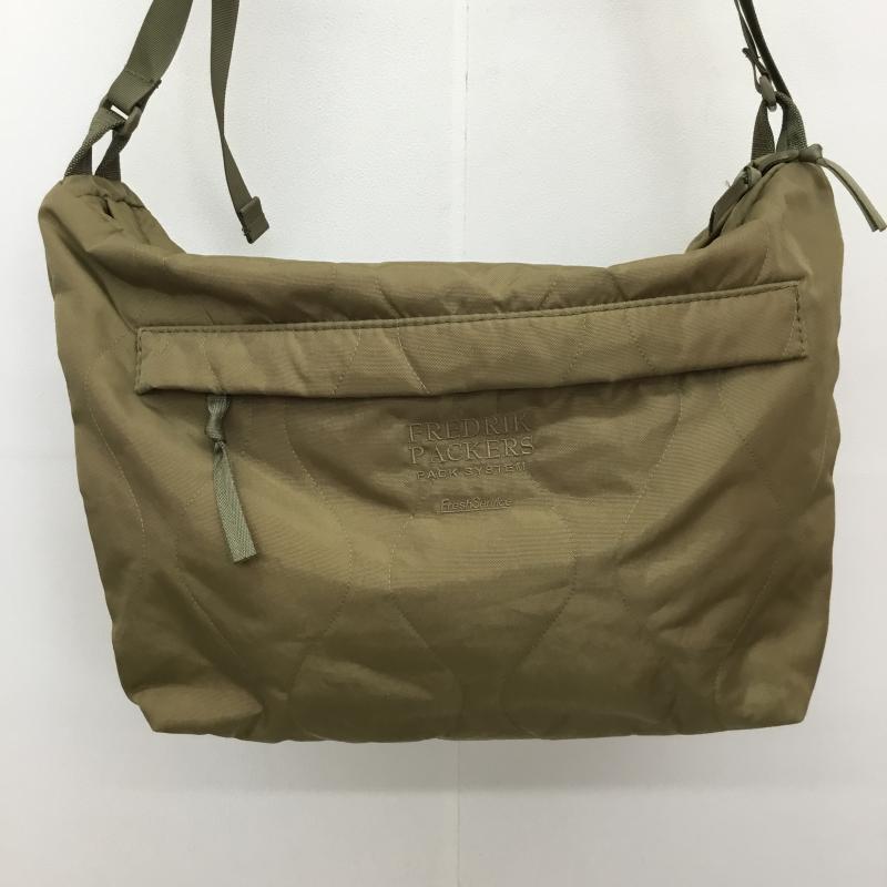 フレドリック パッカーズ FREDRIK PACKERS メッセンジャーバッグ メッセンジャーバッグ  カーキ / カーキ /  メンズ USED 古着 中古 10141205