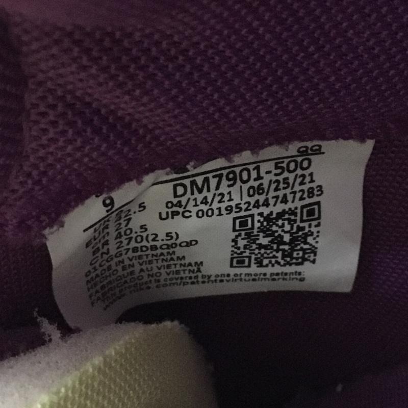 ナイキ NIKE スニーカー スニーカー DM7901 500 BLAZER LOW SACAI KAWS トリプルコラボレーション 27cm 27.0cm ロゴ、文字 紫 / パープル /  メンズ USED 古着 中古 10146040