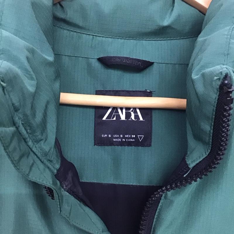 ザラ ZARA ジャケット、上着 ジャンパー、ブルゾン ジップアップジャケット ナイロンジャケット アウター ダウンジャケット S ロゴ、文字 緑 / グリーン /  メンズ USED 古着 中古 10144288