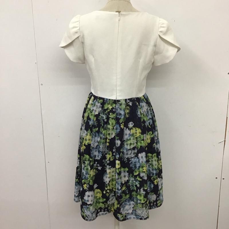 セシルマクビー CECIL McBEE ワンピース ひざ丈スカート 半袖 M 花柄 白 / ホワイト / X 紺 / ネイビー /  レディース USED 古着 中古 10113858