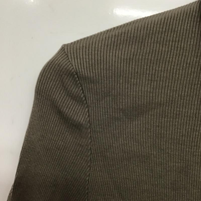 バーバリー BURBERRY シャツ、ブラウス 長袖 1 無地 カーキ / カーキ /  レディース USED 古着 中古 10133798