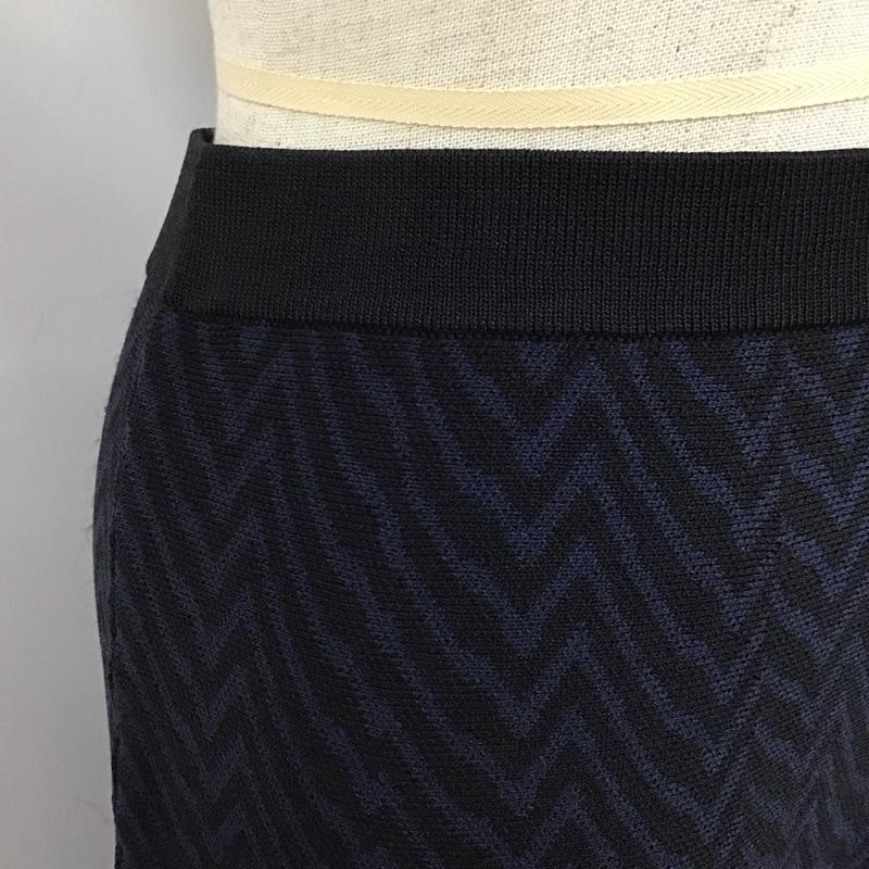 トラッゾドンナ Torrazzo Donna スカート ロングスカート 85-3473 フリンジ フレアスカート タグ付き M  黒 / ブラック / X 紺 / ネイビー /  レディース USED 古着 中古 10123233