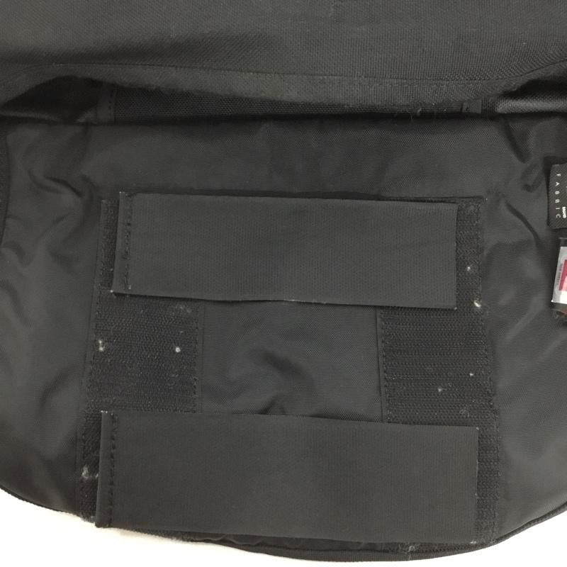 マンハッタンポーテージ Manhattan Portage メッセンジャーバッグ メッセンジャーバッグ ショルダーバッグ ロゴ、文字 黒 / ブラック /  メンズ USED 古着 中古 10144897
