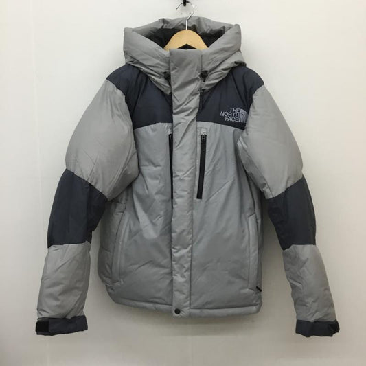 ザノースフェイス THE NORTH FACE ジャケット、上着 ダウンジャケット baltoro Light Jacket ND92240 バルトロ　ライトジャケット XL ロゴ、文字 灰 / グレー / X 紺 / ネイビー /  メンズ USED 古着 中古 10116035