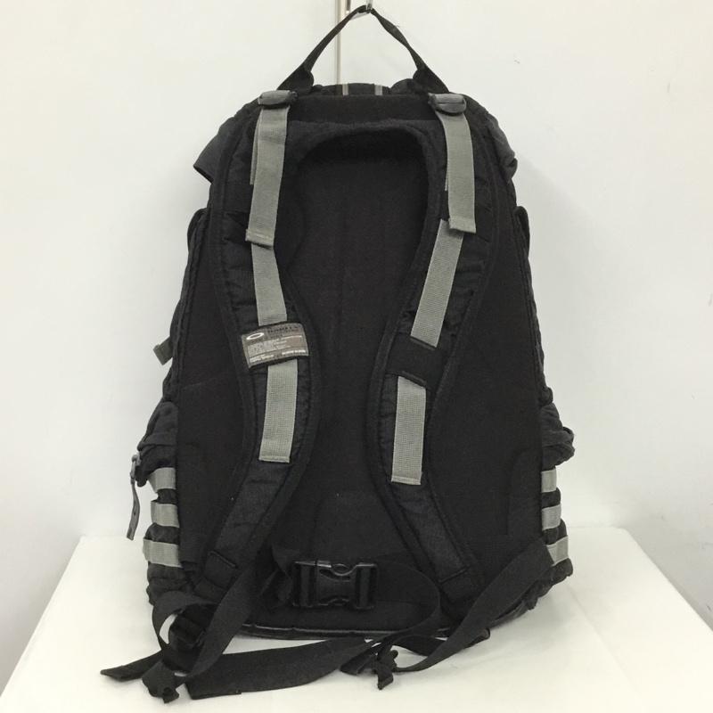 オークリー OAKLEY リュックサック、デイパック リュックサック、デイバッグ 96548-CA35480 バックパック ロゴ、文字 黒 / ブラック /  メンズ USED 古着 中古 10138059