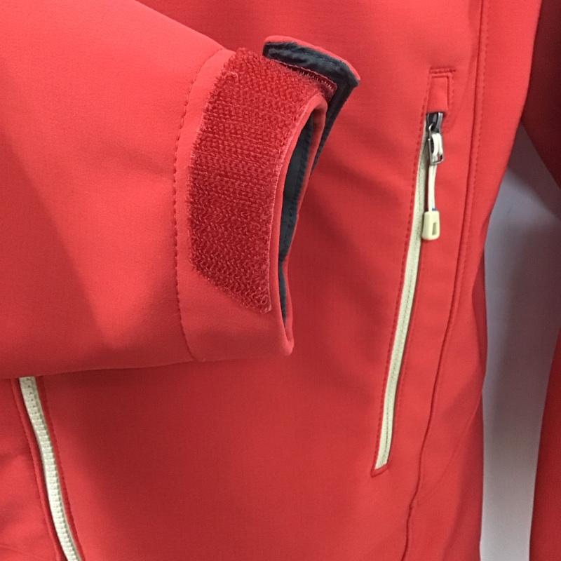 パタゴニア patagonia ジャケット、上着 ジャケット、ブレザー ジップアップジャケット ジャンパー ジャケット パーカージャケット アウター M ロゴ、文字 赤 / レッド /  メンズ USED 古着 中古 10124159