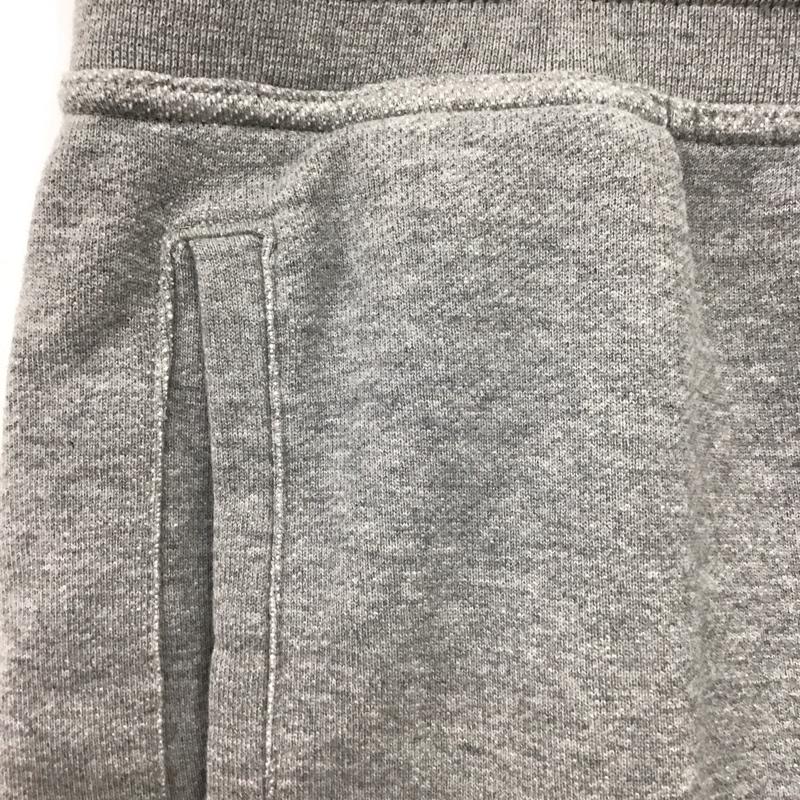 ナイキ NIKE パンツ ショートパンツ ハーフパンツ ショートパンツ カジュアルパンツ スウェットパンツ XXL ロゴ、文字 灰 / グレー /  メンズ USED 古着 中古 10150865