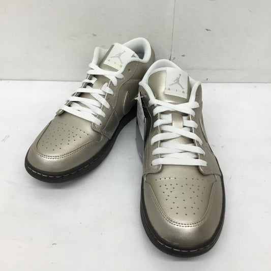 ナイキ NIKE スニーカー スニーカー HQ3529-099　Women s Air Jordan 1 Low SE Metallic Zinc 28.5cm ロゴ、文字 銀 / シルバー /  メンズ USED 古着 中古 10141691