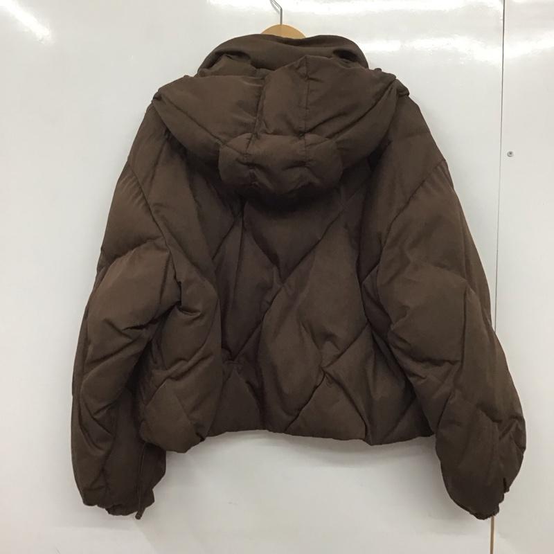 ムルーア MURUA ジャケット、上着 ダウンジャケット 012050200501 ボリュームダウン ダウンジャケット ショートダウンジャケット FREE 無地 茶 / ブラウン /  レディース USED 古着 中古 10140067