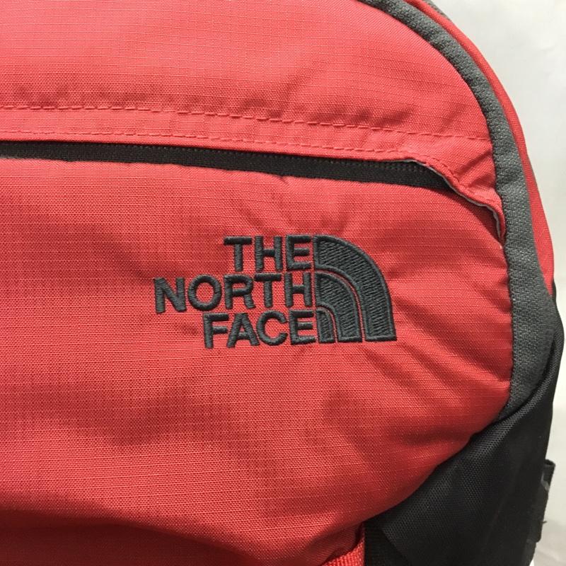 ザノースフェイス THE NORTH FACE リュックサック、デイパック リュックサック、デイバッグ NF0A3ETV SURGE ロゴ、文字 黒 / ブラック / X ボルドー / ボルドー /  メンズ USED 古着 中古 10106047