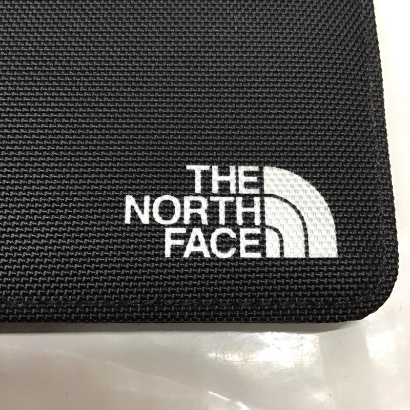 ザノースフェイス THE NORTH FACE 財布 二つ折り NM82339 シャトルカードワレット ロゴ、文字 黒 / ブラック /  メンズ USED 古着 中古 10116459