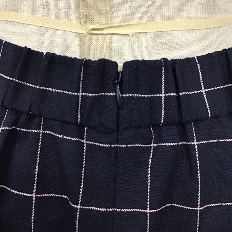 インデックス index スカート ひざ丈スカート L チェック 紺 / ネイビー /  レディース USED 古着 中古 10121411