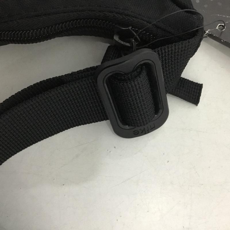 ナイキ NIKE ショルダーバッグ ショルダーバッグ BA3265 067 ワンポイント 黒 / ブラック /  メンズ USED 古着 中古 10149881