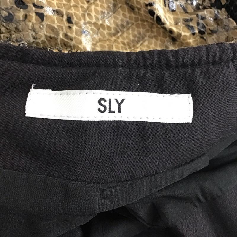 スライ SLY スカート ミニスカート 030CAY31-1700 フェイクレザー パイソン柄 0 ヘビ柄 マルチカラー / マルチカラー /  レディース USED 古着 中古 10114996